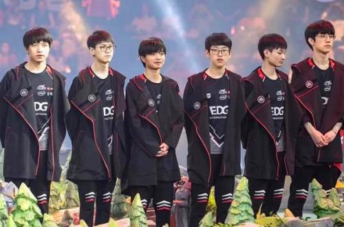 力盯防的核 力盯防的核