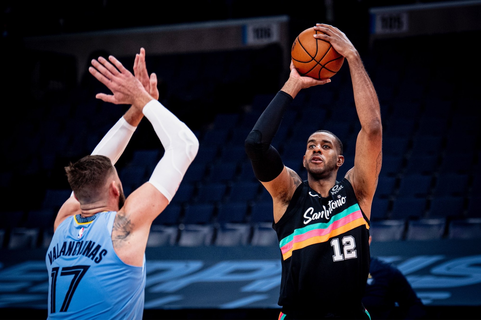 最终促成了 最终促成了