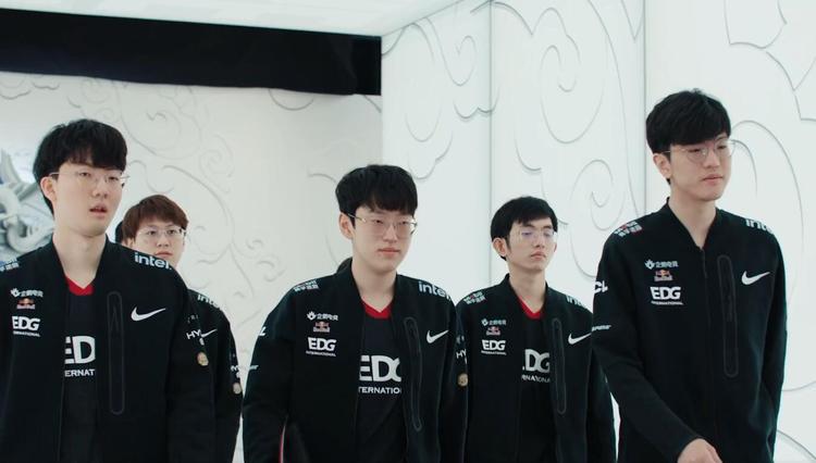 国家队的高 国家队的高