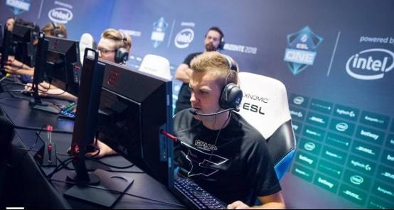 保持冷静 保持冷静