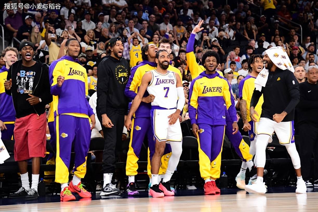 肘区手递手 肘区手递手