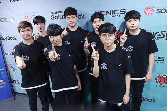 阵型被拉长 阵型被拉长